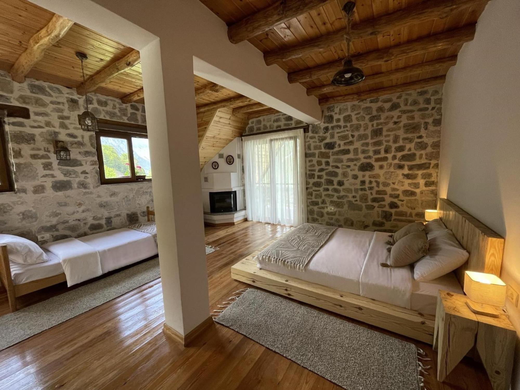 Valter & Drita'S Guesthouse Theth Buitenkant foto